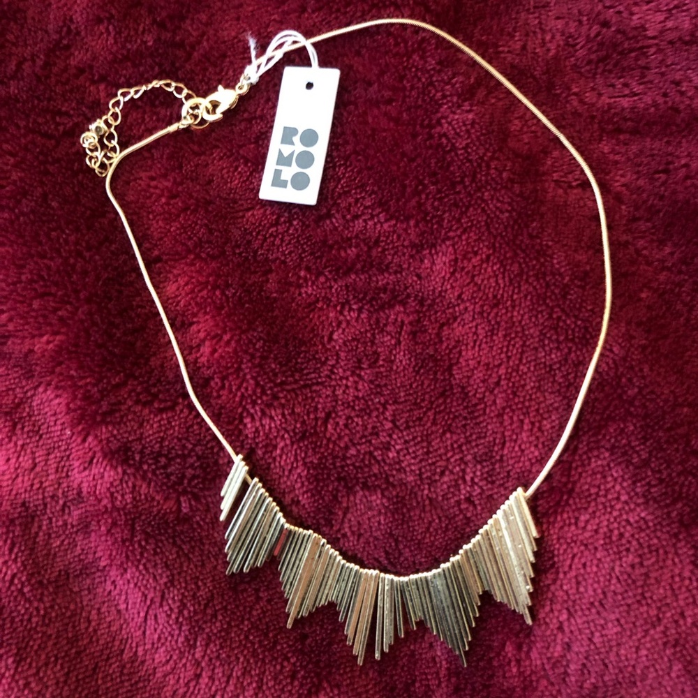 Gold fringe necklace